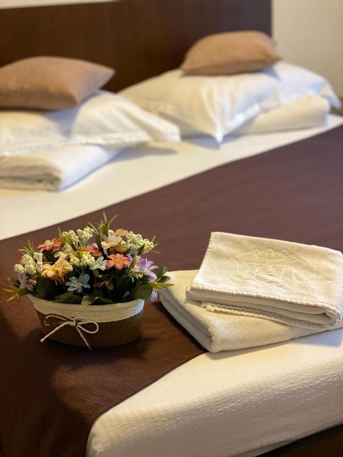 Hanul Lui Bogdan Economy Inn Faget  Экстерьер фото