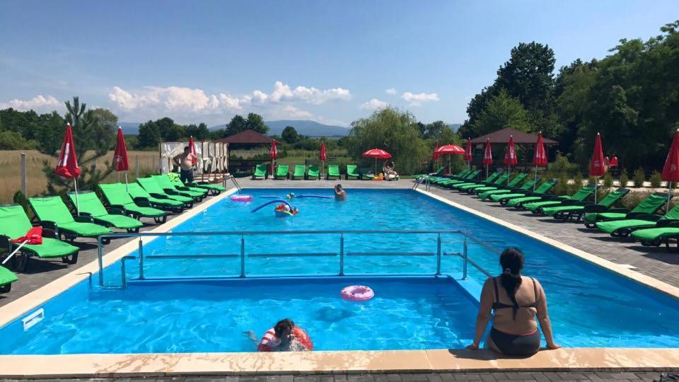Hanul Lui Bogdan Economy Inn Faget  Экстерьер фото